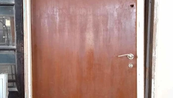1 puerta de exterior