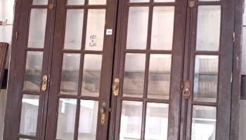 1 puerta ventana de medio punto