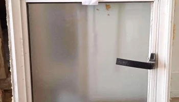 1 ventana de aluminio