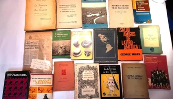 17 Libros y revistas Uruguay Ganadero, Uruguay del 80, Batllismo, Fuerza Aérea, Límites de Uruguay, etc