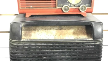 2 Radios Antiguas