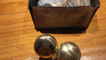 20 tiradores para muebles en bronce