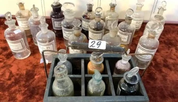 22 Frascos De Farmacia Y Organizador De Quimico