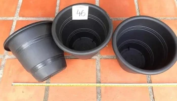 3 macetones de 35 cms diámetro