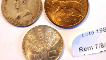 3 monedas: 20 cent de 1930, 20 cent de 1920 y 10 cent de 1930