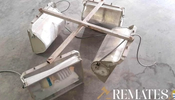 4 artefactos de luz con soporte
