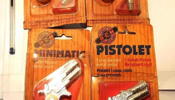 4 Pistolas miniatura de juguete inglesas cerradas