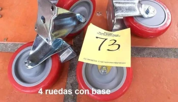4 ruedas rojas con base