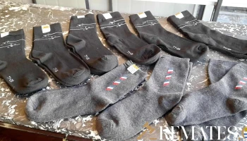 9 pares de media