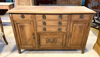Aparador Bajo En Roble 5 Caj, 2 Puertas 1,46 X 0,49 X 0,96 Alto