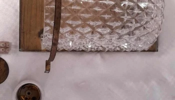 artefacto de luz vidrio y metal