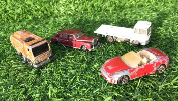 Autos De Metal