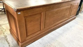 Barra Mostrador Tapa De Cedro Cuerpo Pino Blanco Y Pinotea 2,53 X 0,70 X 0,89