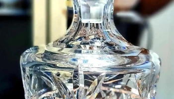 Botello de whisky cristal sano impecable