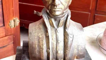 Busto Artigas bronce sobre madera firmado