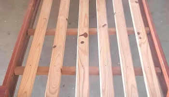 cama de 1 plaza en madera