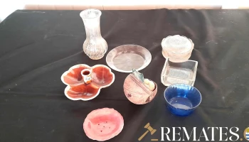centro de mesa, floreros, platos y varios