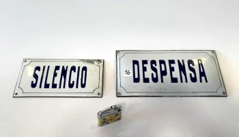 Chapas Esmaltadas Silencio (0,20 X 0,10) Y Despensa (0,25 X 0,12)