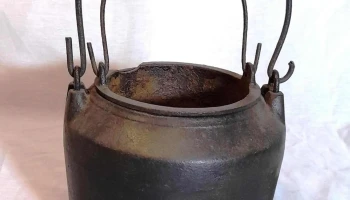 Colero antiguo hierro