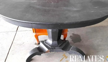 consola de madera color negro