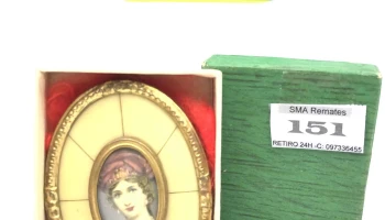 Cuadrito Antiguo Con Imagen De Una Dama