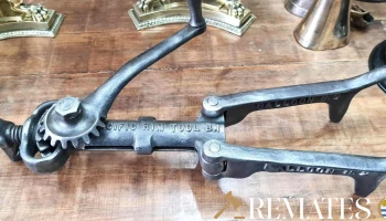Desenllantador antiguo Ford A americano