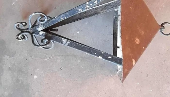 farol colonial en hierro sin vidrio