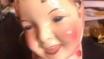 Figura de rostro de mujer origen austria antigua pieza