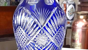 Florero cristal azul antiguo