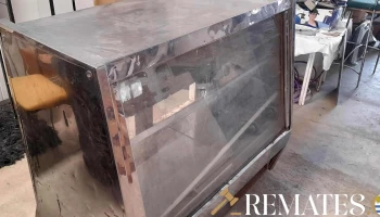 heladera vitrina mostrador en acero inox, a la vista