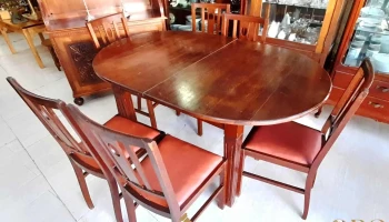 Juego de comedor en roble mesa y seis sillas