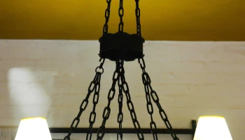 Lampara hierro española 3 luces