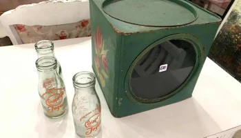 Lata Intervenida Y 3 Botellas Conaprole Yogurt