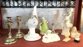 Lote Varios, Candelabros, Figuras Y Adornos Con Averias