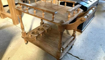 Mesa Bar En Madera Con Ruedas 0,78 X 0,45 X 0,64 Alto