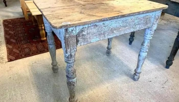 Mesa De Cocina Patas Laqueadas Torneadas 0,86 X 0,60 X 0,75 Alto