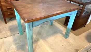 Mesa De Madera Patas Laqueadas Verdes 1,05 X 0,80 X 0,77 Alto
