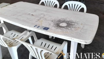 mesa Pvc con 4 sillones