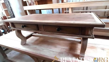 Mesa ratona de estilo restaurada dos cajones