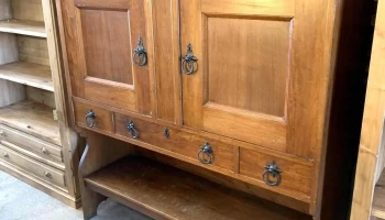 Mueble Buffet Caviglia En Petiribi De 2 Puertas, 3 Cajones, 1,43 X 0,45 X 1,53 Alto