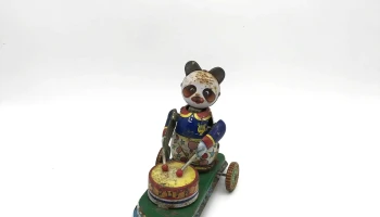Oso Con Tambor