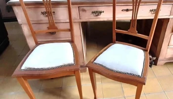 Par de sillas de estilo en roble