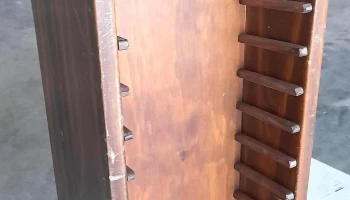 porta Cd en pino