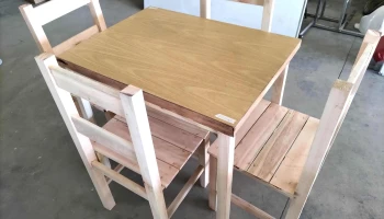 r juego de comedor mesa y 4 sillas