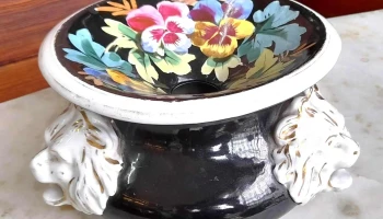 Salivera loza muy antigua