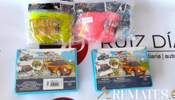 set de 12 paquetes de goma para pulceras y caja de colores y pinturas
