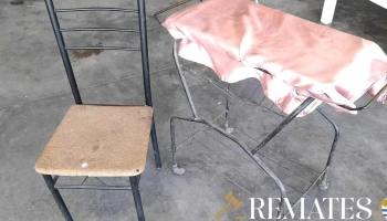 silla y mesa auxiliar en caño