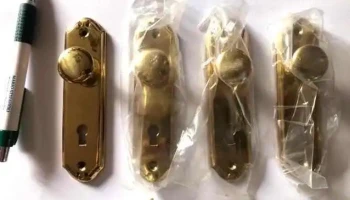 Tiradores para puerta redondos con base nuevos con tornillos