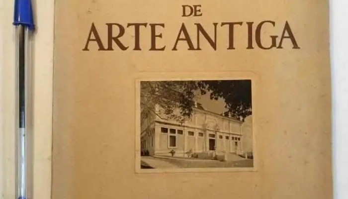 1 Libro: Obras Escondidas en el Museo Nacional de Arte Antigua de Lisboa