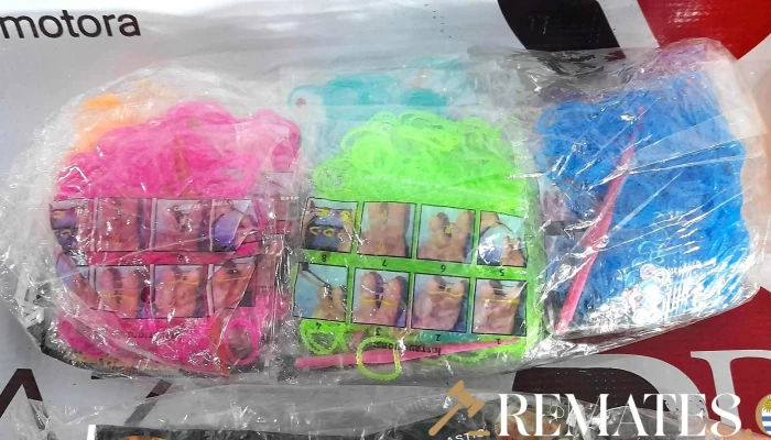 2 Bolsas Con 12 Gomitas Y 2 Set De 3 Ani 3 - 17-06-2021